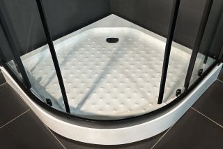 Душевой уголок Royal Bath RB90HK-T-BL-Practic с поддоном 90x90см чёрный профиль/прозрачное стекло